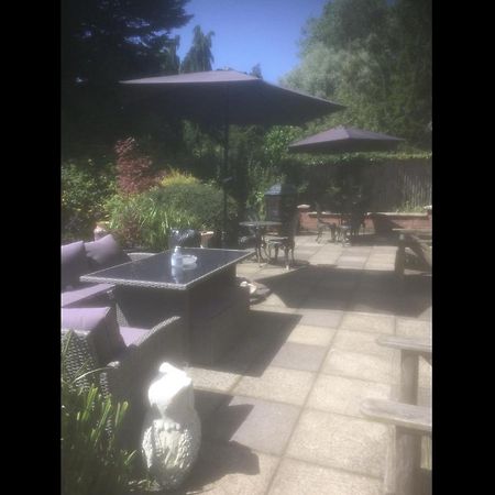 The Bridge Guest House Coltishall Exterior photo